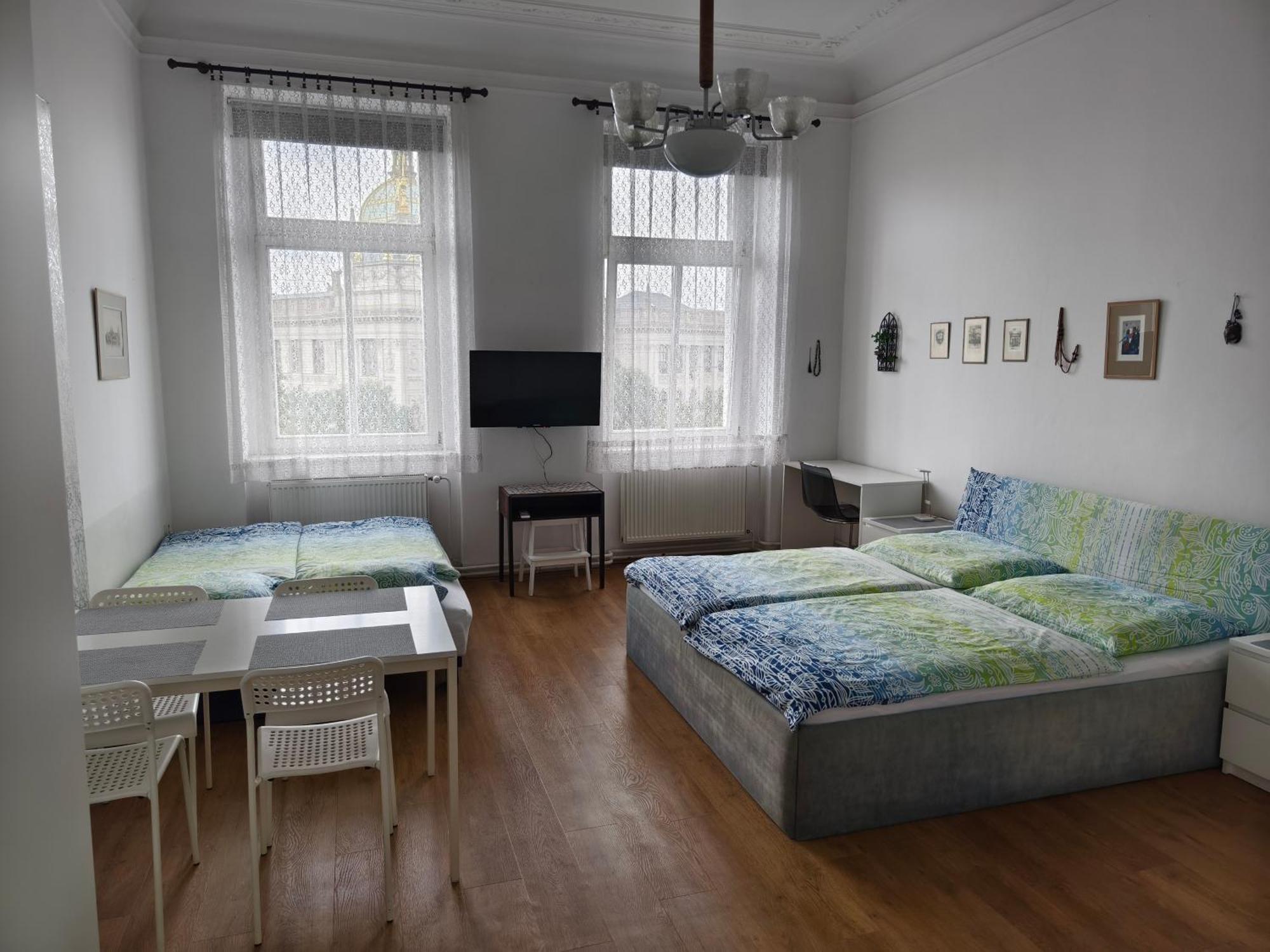 Apartments Katarina Прага Экстерьер фото