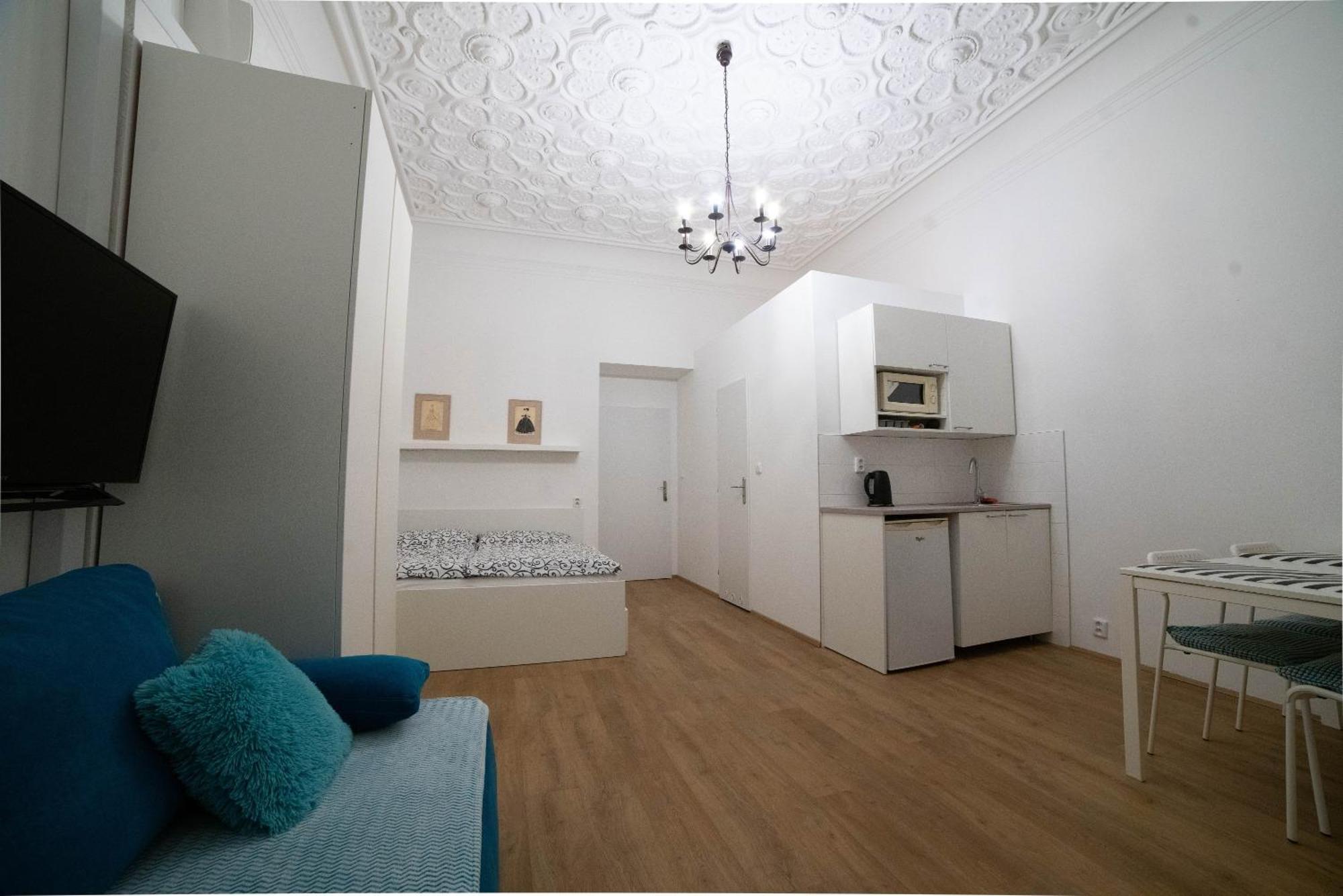 Apartments Katarina Прага Экстерьер фото